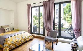 Annecy Carré Royal en hypercentre avec jardin terrasse privatif